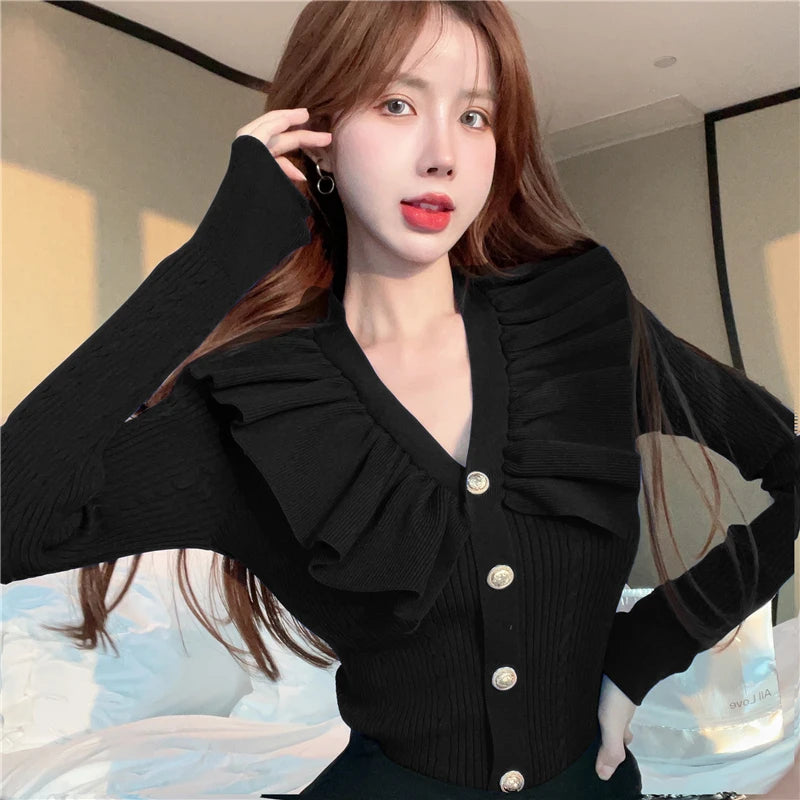 Ruffles V neck sweater