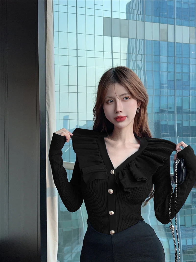 Ruffles V neck sweater