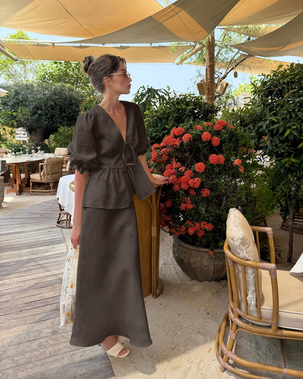 Bornladies V-Neck Lace-Up long skirt