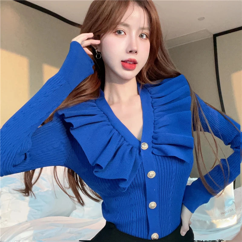 Ruffles V neck sweater