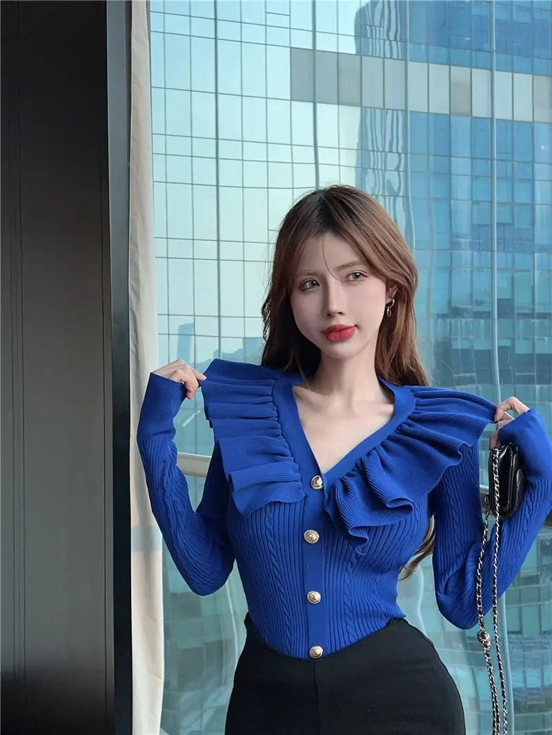 Ruffles V neck sweater