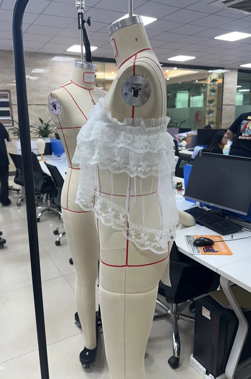 Women's lace ruffle tops