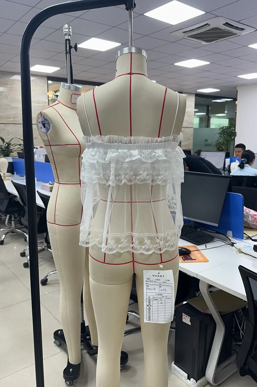 Women's lace ruffle tops